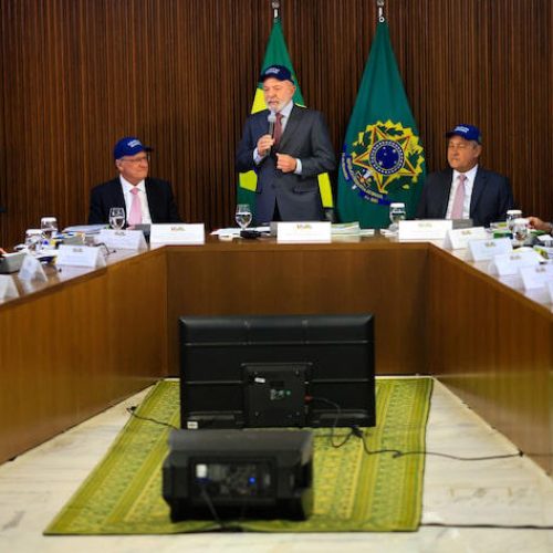 Lula diz que Tarcísio será seu adversário em 2026