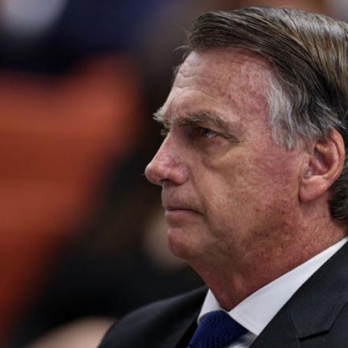 Aliados relatam temor de Bolsonaro com cela fechada
