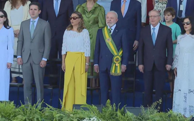 Lula, ministros e Hugo Motta vão a desfile cívico-militar do 7/9