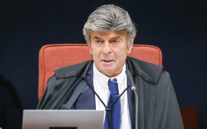 Fux vota para absolver réus do crime de organização criminosa