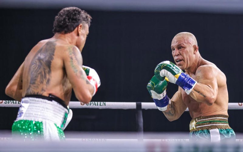 Wanderlei Silva é levado para hospital após ser brutalmente nocauteado