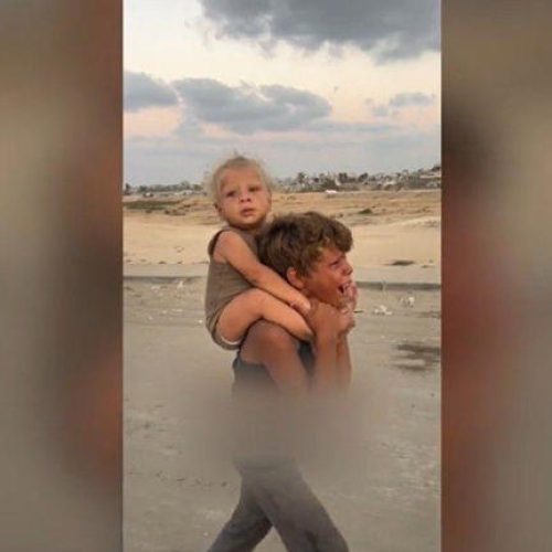 A história por trás do vídeo de menino palestino carregando irmãozinho nas costas