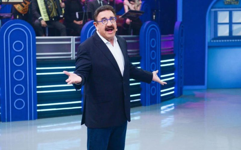 Ratinho anuncia residência permanente no Paraguai