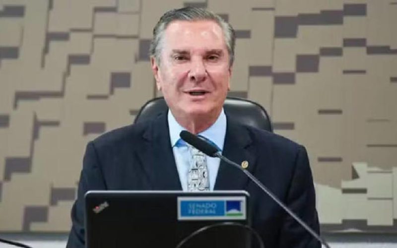 Moraes dá 5 dias para defesa de Collor explicar tornozeleira desligada