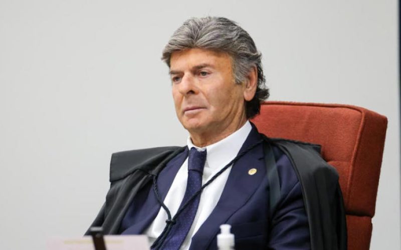 Citado por Bolsonaro, Fux não deve julgar recursos contra condenação