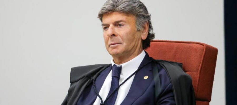 Citado por Bolsonaro, Fux não deve julgar recursos contra condenação