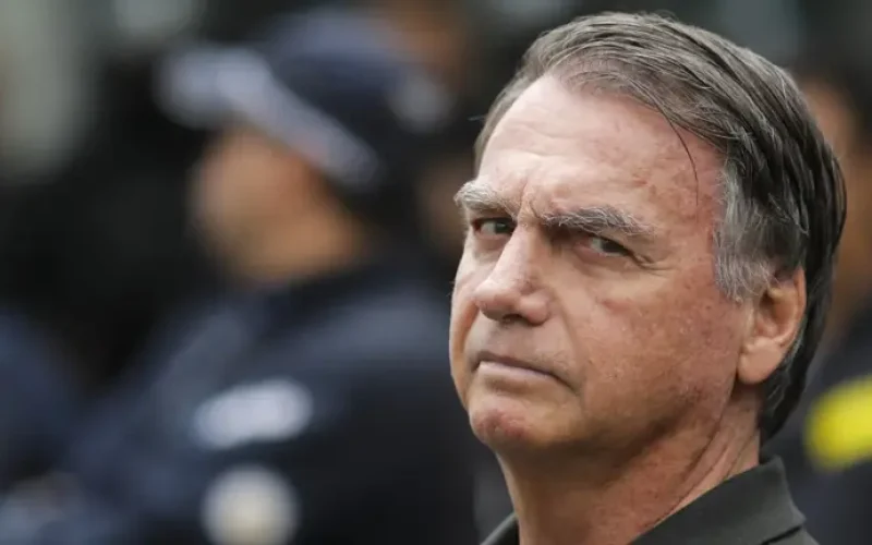 Bolsonaro acredita que será mandado para a Papuda, diz site
