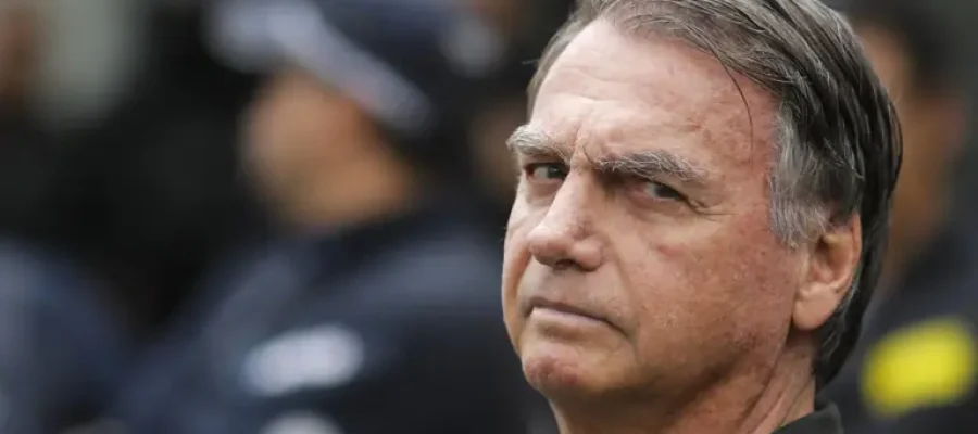 Bolsonaro acredita que será mandado para a Papuda, diz site
