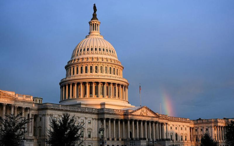 Senado dos EUA aprova legislação para encerrar tarifas de Trump contra o Brasil