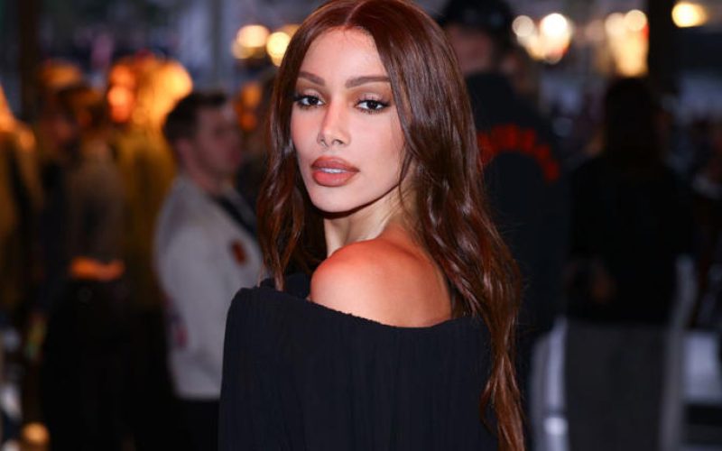 Anitta dá recado a influenciadores evangélicos