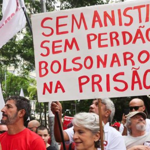 Contra a normalização do golpismo