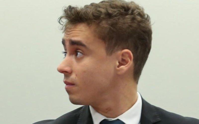 Nikolas voou em jatinho de empresário de caça-níqueis