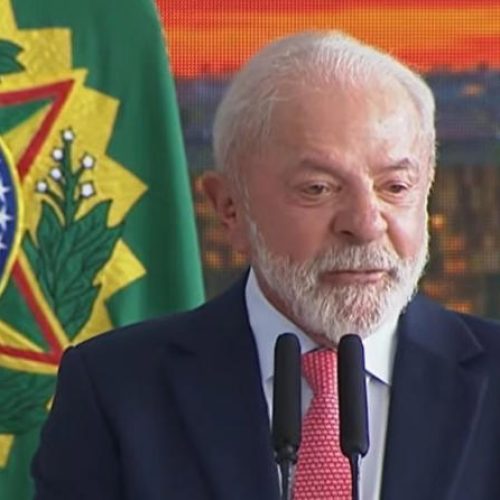 Aliados se dividem sobre ida de Lula à Sapucaí para homenagem no Carnaval