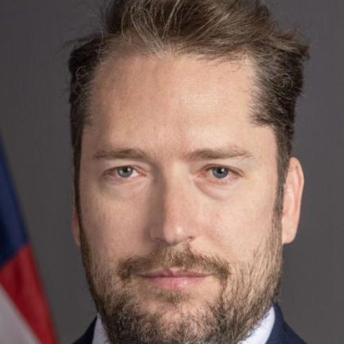 Por que Lula proibiu o assessor de Trump que queria visitar Bolsonaro de entrar no Brasil