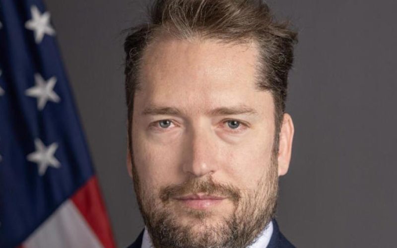 Por que Lula proibiu o assessor de Trump que queria visitar Bolsonaro de entrar no Brasil