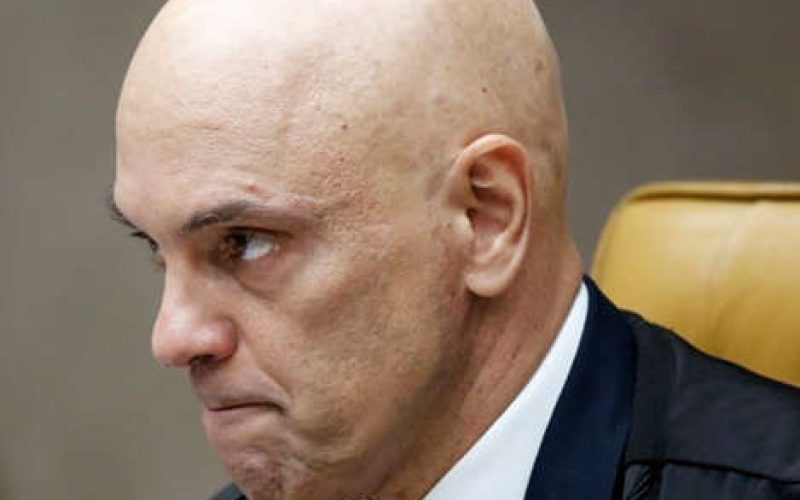 Alexandre de Moraes ganha destaque internacional após ser processado pelas empresas de Trump
