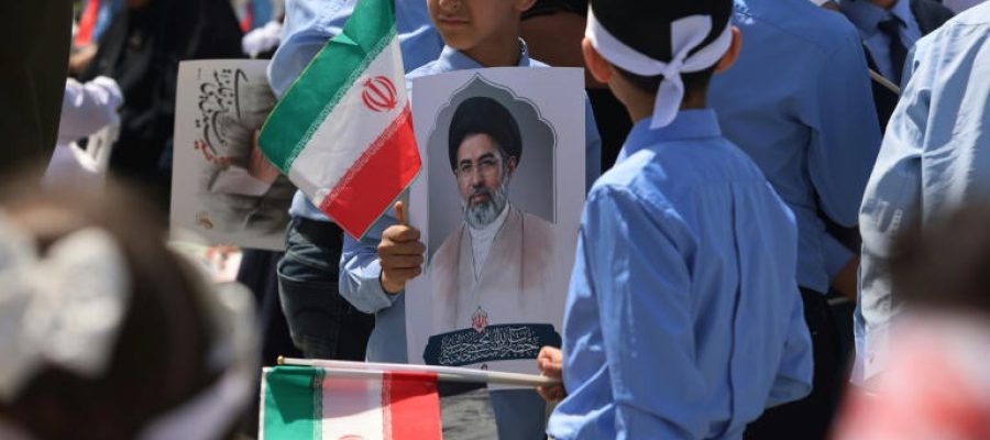 EUA e Irã declaram vitória após concordarem com trégua de duas semanas