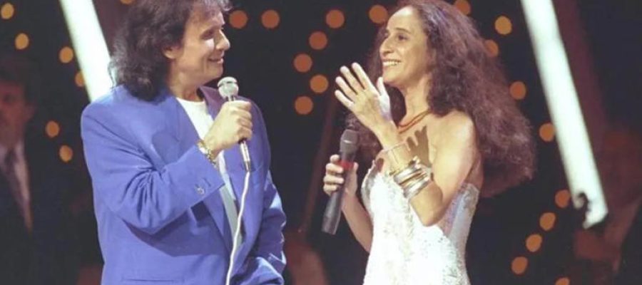 Roberto Carlos faz 85 anos e recebe homenagem de Maria Bethânia
