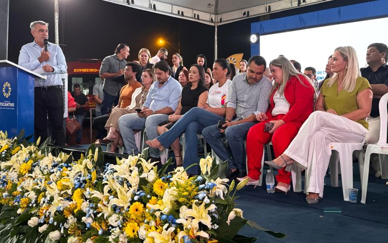 Amélio Cayres destaca parcerias institucionais em solenidade do projeto“Mãos que Criam”
