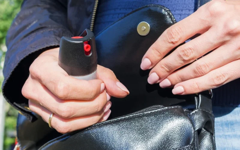 Câmara Federal aprova porte do spray de pimenta  para as mulheres