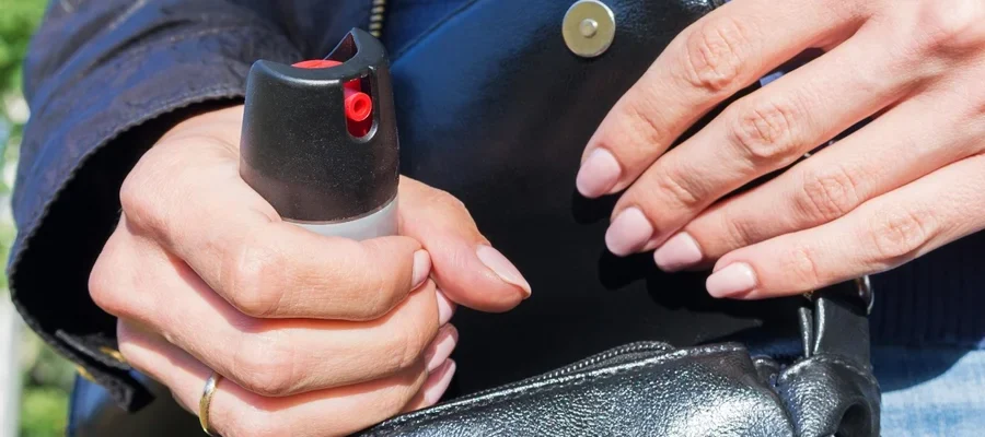 Câmara Federal aprova porte do spray de pimenta  para as mulheres