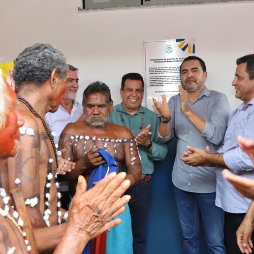 Governador Wanderlei Barbosa entrega ampliação de escolas indígenas em Tocantínia e Lagoa da Confusão