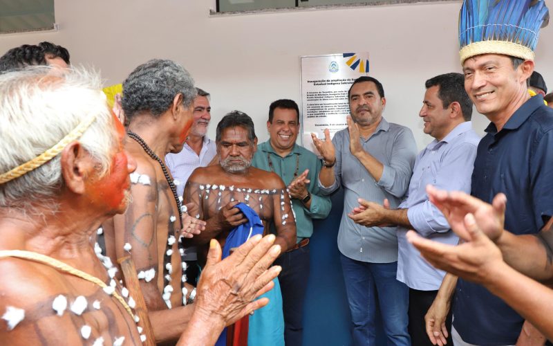Governador Wanderlei Barbosa entrega ampliação de escolas indígenas em Tocantínia e Lagoa da Confusão