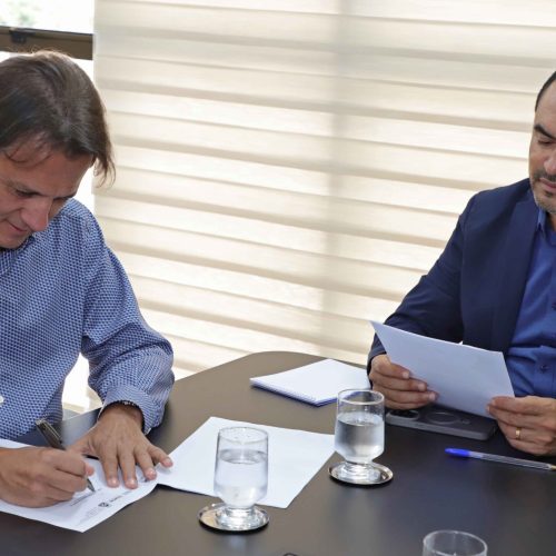 Governador Wanderlei Barbosa assina contratos com empresas de bioenergia e construção civil