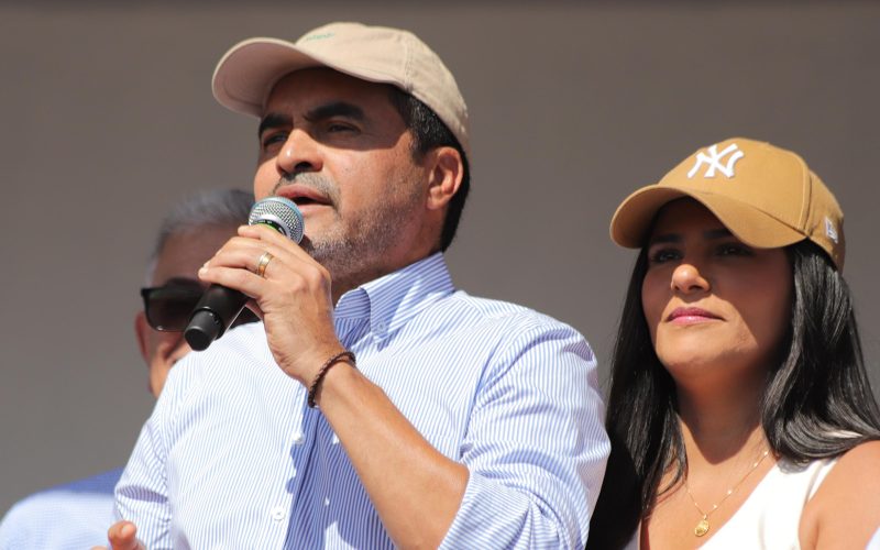 Em Natividade (TO) governador Wanderlei Barbosa participa da tradicional missa campal do Senhor do Bonfim