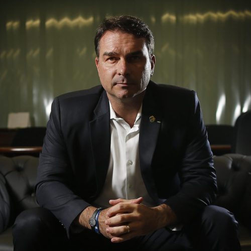 Candidatura de Flávio Bolsonaro alcança 117 milhões nas redes sociais