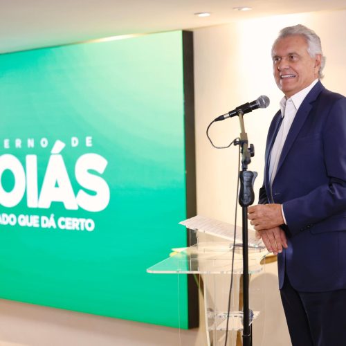 “Vocês são os líderes que queremos formar”, diz  Caiado ao entregar Prêmio Redação Enem*