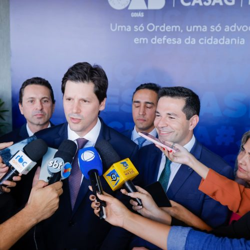 Daniel Vilela reforça compromisso com advocacia na posse da diretoria da OAB-GO