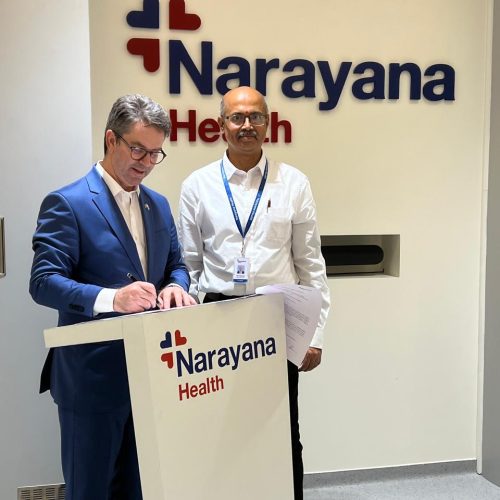 Caiado firma parceria com hospital indiano referência em alta complexidade e baixo custo