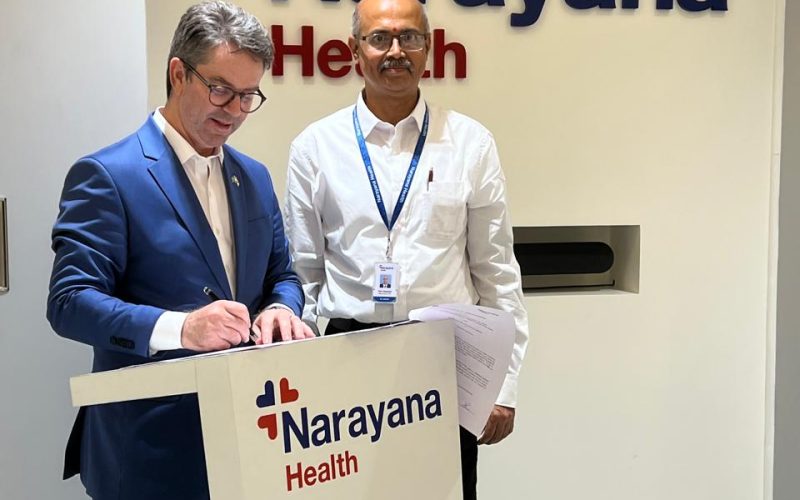 Caiado firma parceria com hospital indiano referência em alta complexidade e baixo custo