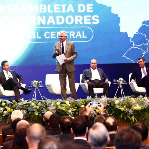 Caiado é reconduzido à presidência do Consórcio Brasil Central e defende tecnologia no combate ao crime