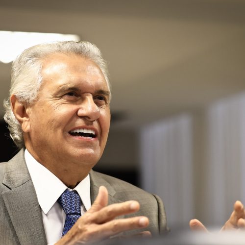 Governador nomeia 71 docentes para UEG