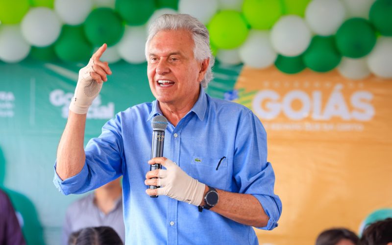 Caiado entrega 42 casas a custo zero em Bela Vista de Goiás