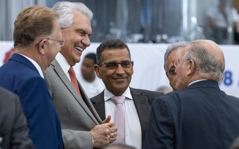 Caiado destaca avanços na segurança pública de Goiás durante evento em São Paulo