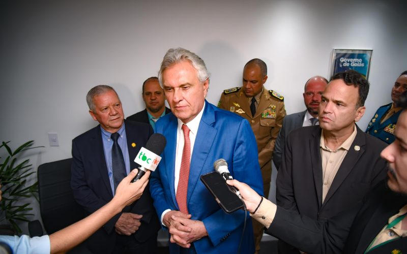 Em Brasília, Caiado é homenageado por entidades nacionais de segurança pública