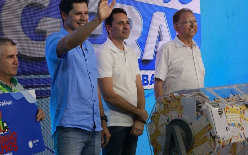 Daniel Vilela destaca ações do Governo de Goiás no Balanço Geral nos Bairros em Aparecida de Goiânia