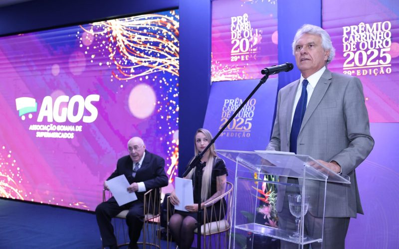 Caiado destaca força do setor supermercadista durante entrega do Carrinho de Ouro 2025