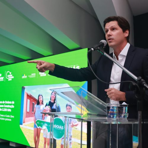 Daniel Vilela anuncia construção de mais 3,2 mil casas a custo zero