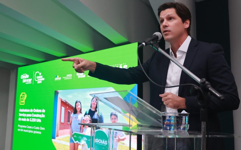 Daniel Vilela anuncia construção de mais 3,2 mil casas a custo zero