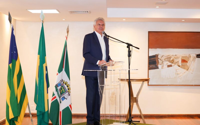 Caiado entrega premiação a empresas israelenses