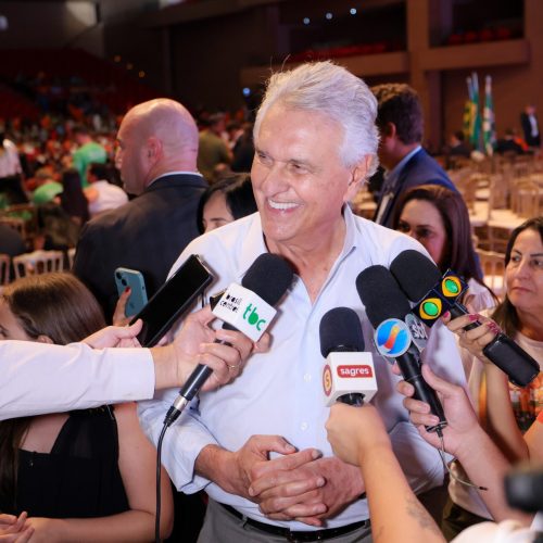 “Não existe cidadania plena com analfabetismo”, diz Caiado durante premiação a escolas