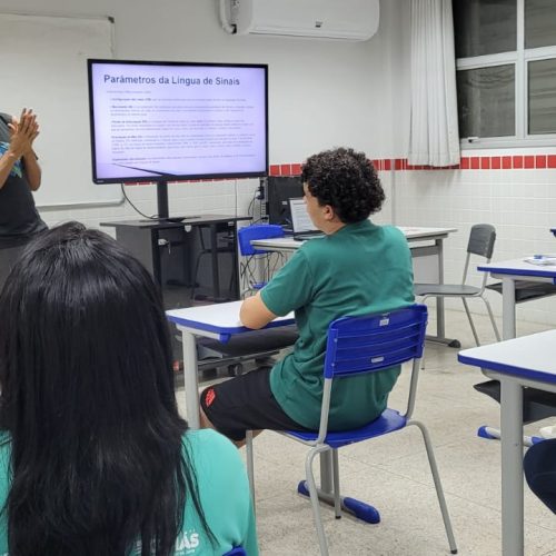 Governo de Goiás abre mais de 2 mil vagas gratuitas para cursos de tecnologia e inovação