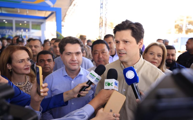 Na abertura de feira de tecnologia em Cristalina, Daniel Vilela destaca papel estratégico da irrigação