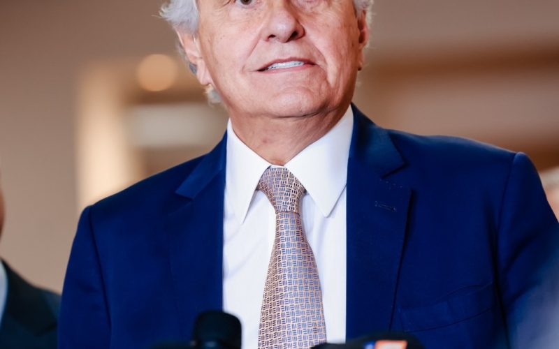 Caiado se antecipa e anuncia medidas em auxílio a empresas afetadas pelo tarifaço