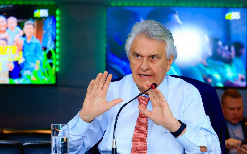 Caiado abre diálogo com setores da saúde e agronegócio para mitigar efeitos do tarifaço dos EUA