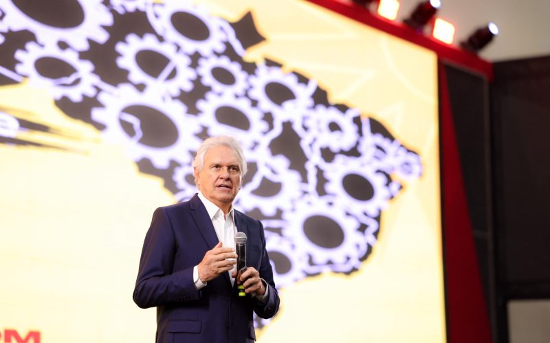 Caiado destaca expansão do Corpo de Bombeiros de Goiás em Congresso no Ceará